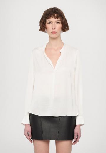 Атласная блузка