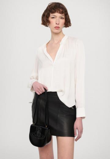 Атласная блузка