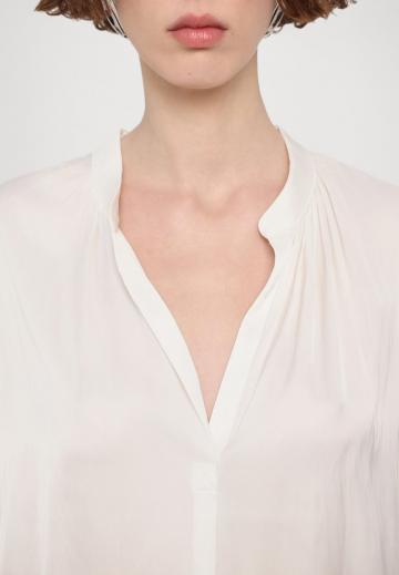 Атласная блузка