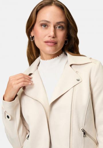 Короткая куртка