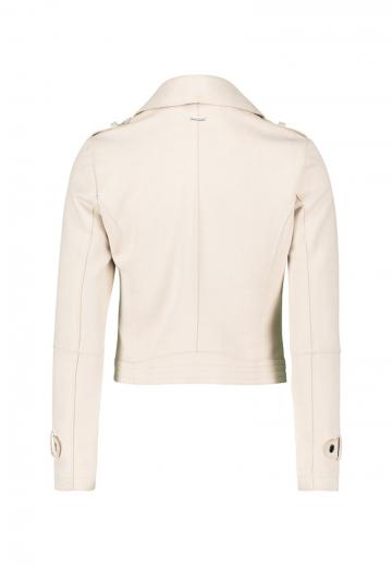 Короткая куртка