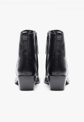 Ковбойские сапоги