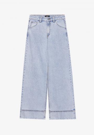 Свободные джинсы