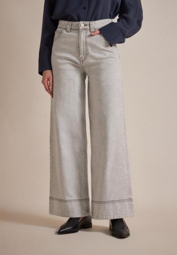 Свободные джинсы