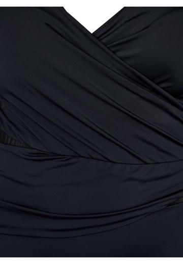 Слитный купальник