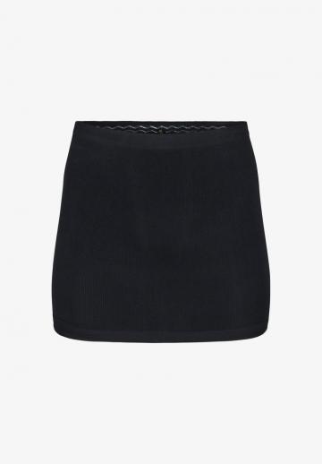 Топ на бретельках