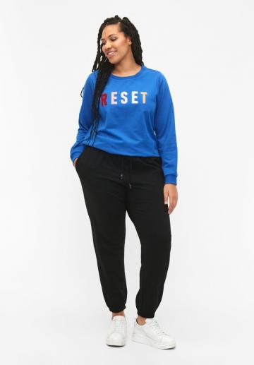 Спортивные штаны