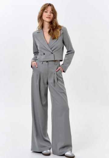 Короткий блейзер