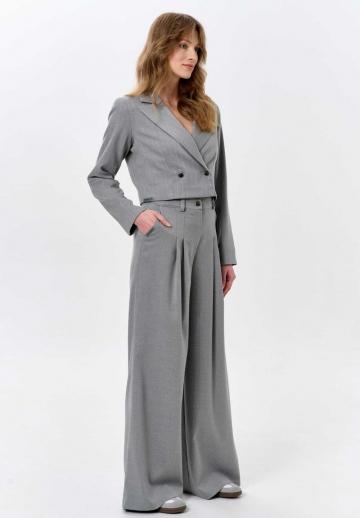 Короткий блейзер