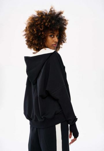 Пуловер с капюшоном