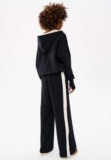 Пуловер с капюшоном