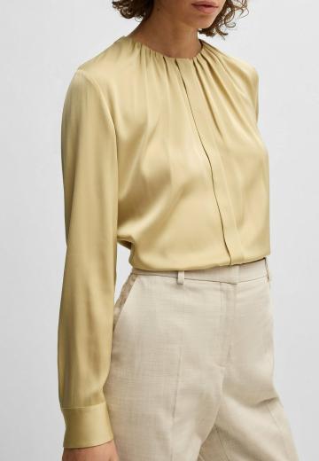 Шелковая блузка