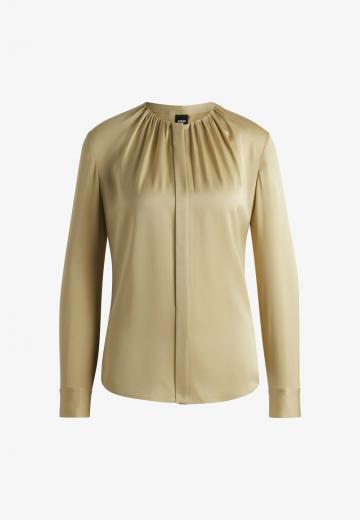 Шелковая блузка