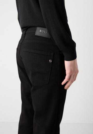 Узкие джинсы