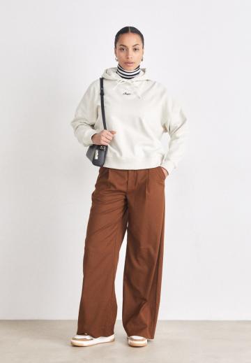 Пуловер с капюшоном