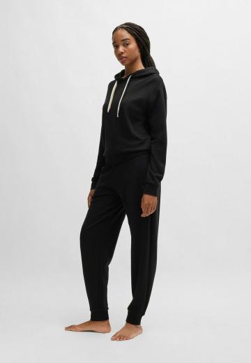 Пуловер с капюшоном