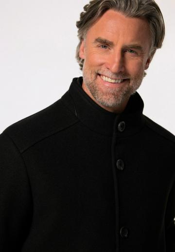 Короткое пальто