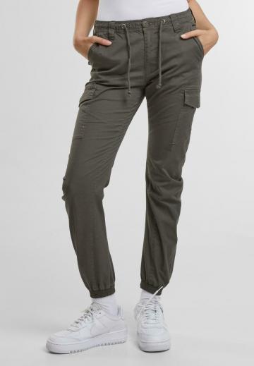 Брюки с накладными карманами