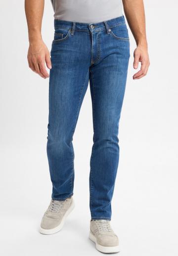 Узкие джинсы