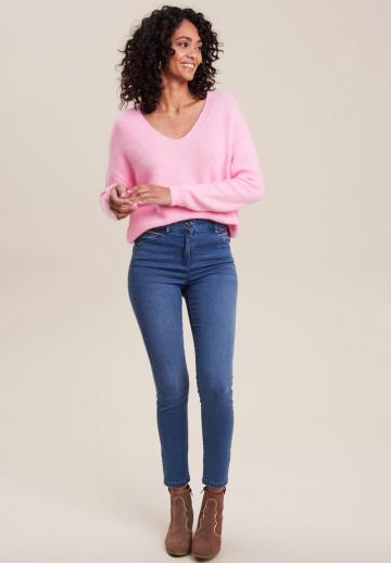 Короткие джинсы