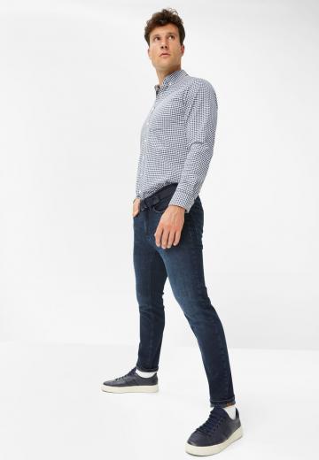 Узкие джинсы