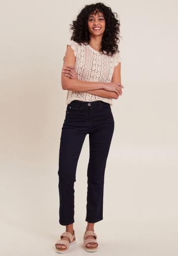 Короткие джинсы