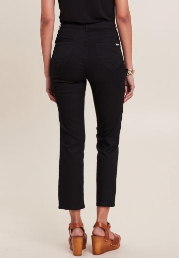 Короткие джинсы