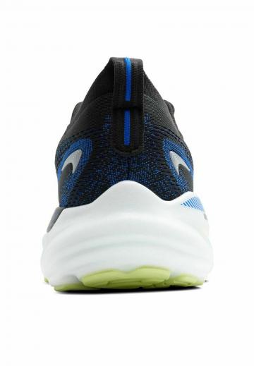 Беговые кроссовки