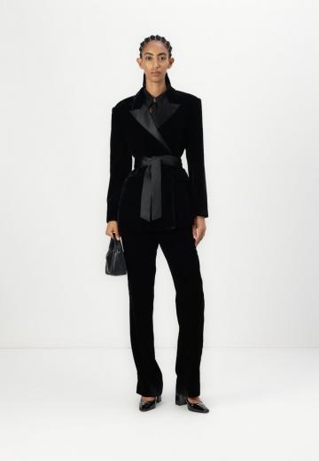 Длинный блейзер