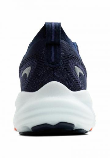 Беговые кроссовки