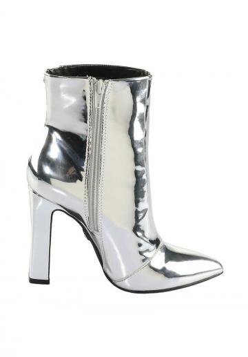 Полусапожки на высоком каблуке