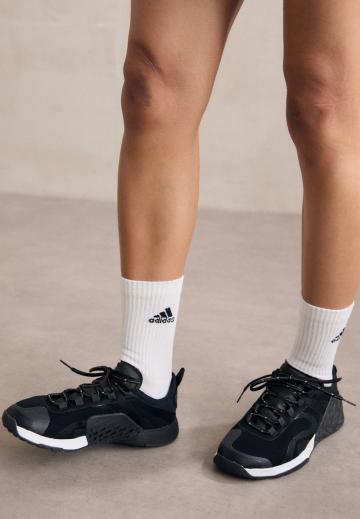 Тренировочные кроссовки