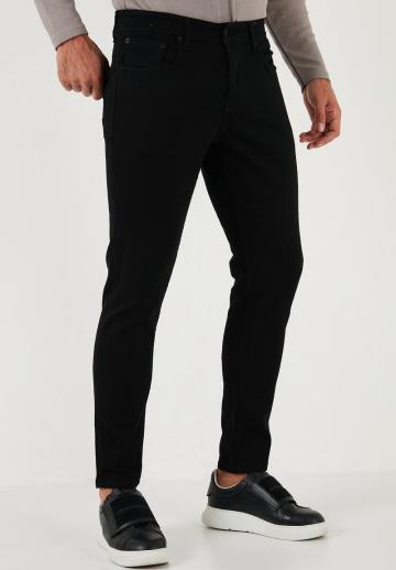 Узкие джинсы