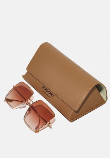 Солнечные очки