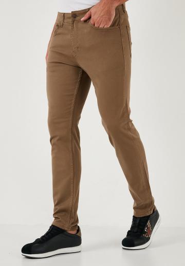 Узкие джинсы