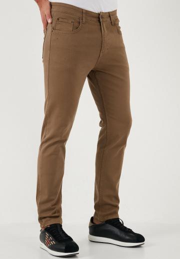 Узкие джинсы