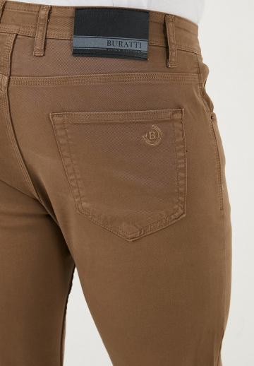 Узкие джинсы