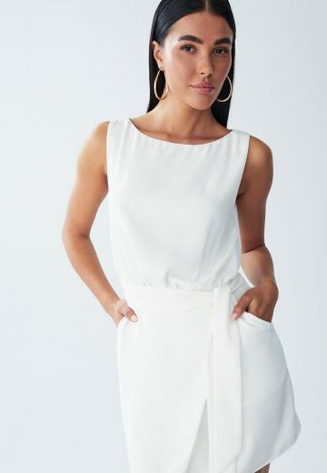 Короткое платье