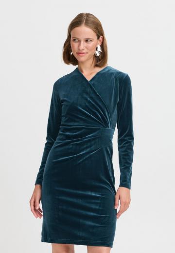 Платье футляр