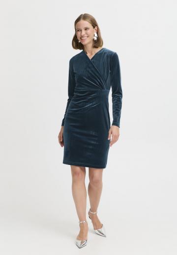 Платье футляр