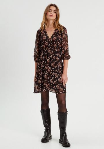 Короткое платье