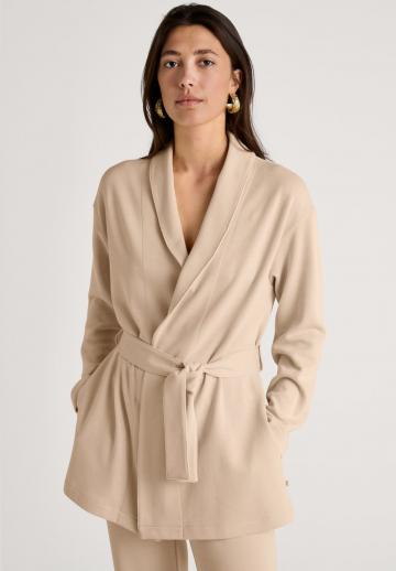 Длинный жилет