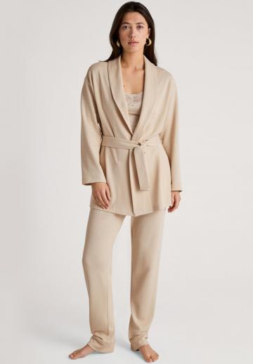 Длинный жилет