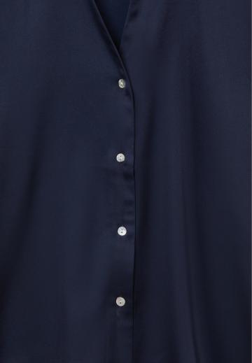 Атласная блузка