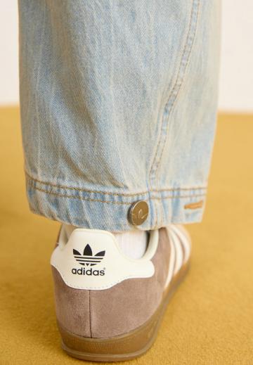 Свободные джинсы