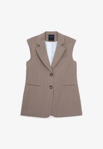 Длинный жилет