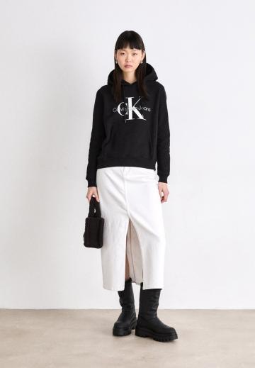 Пуловер с капюшоном