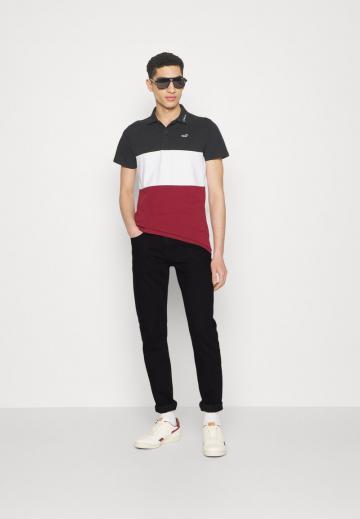 Узкие джинсы