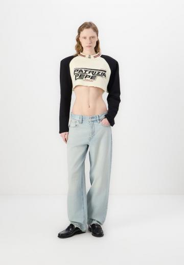 Прямые джинсы