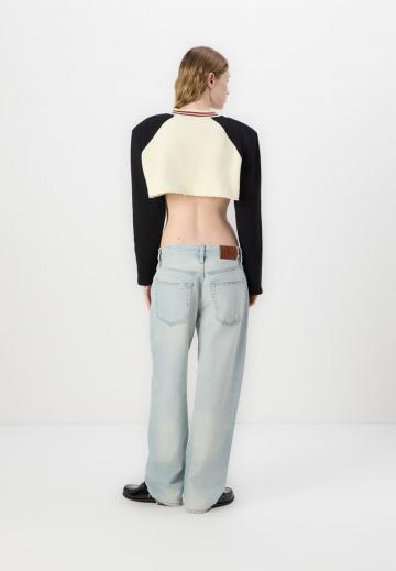 Прямые джинсы